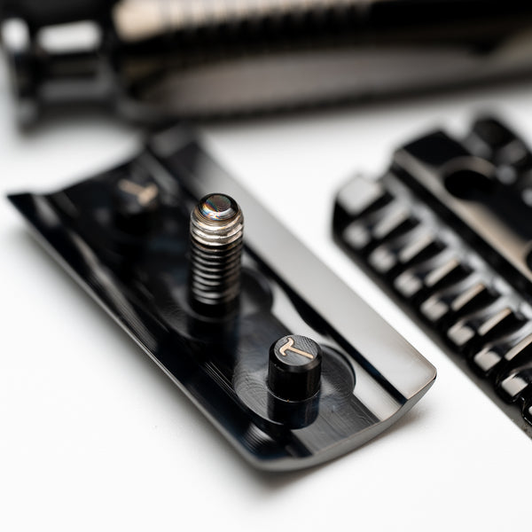 Lambda Athena [SS 316L - DLC Mirror Polished]