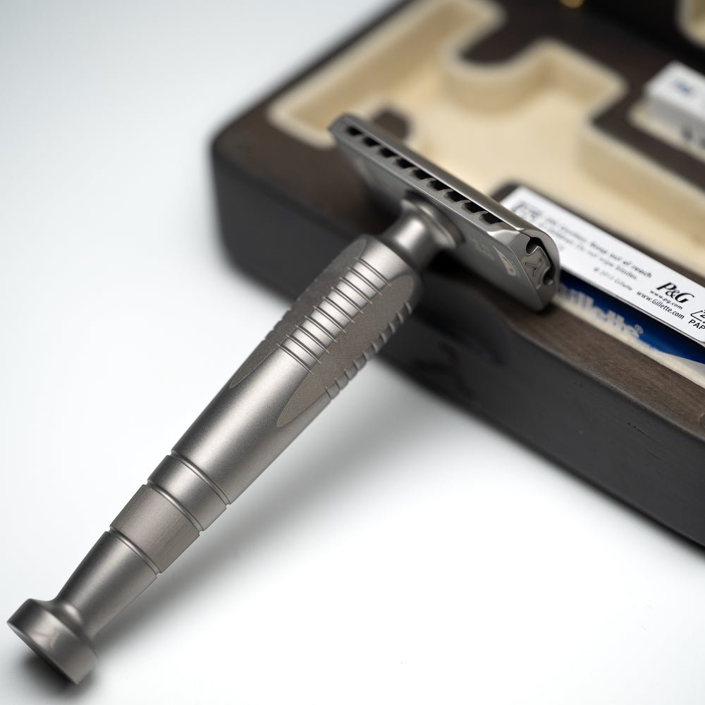 Lambda Athena - Titanium (Satin) - Lambda Razors