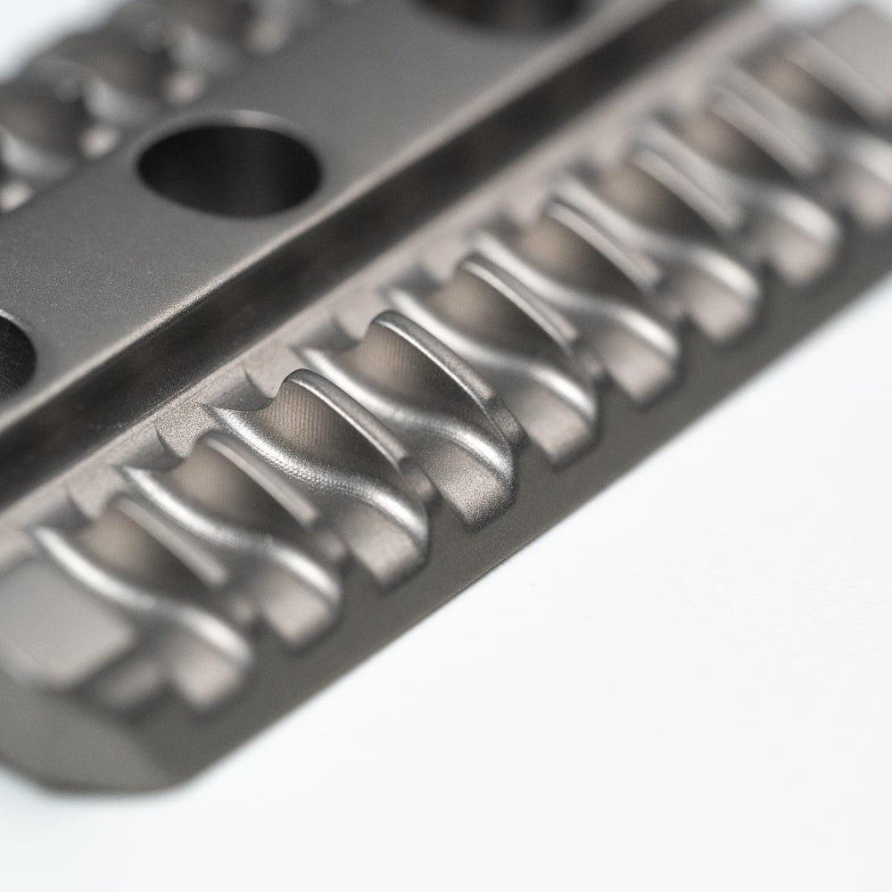 Lambda Athena - Titanium (Satin) - Lambda Razors